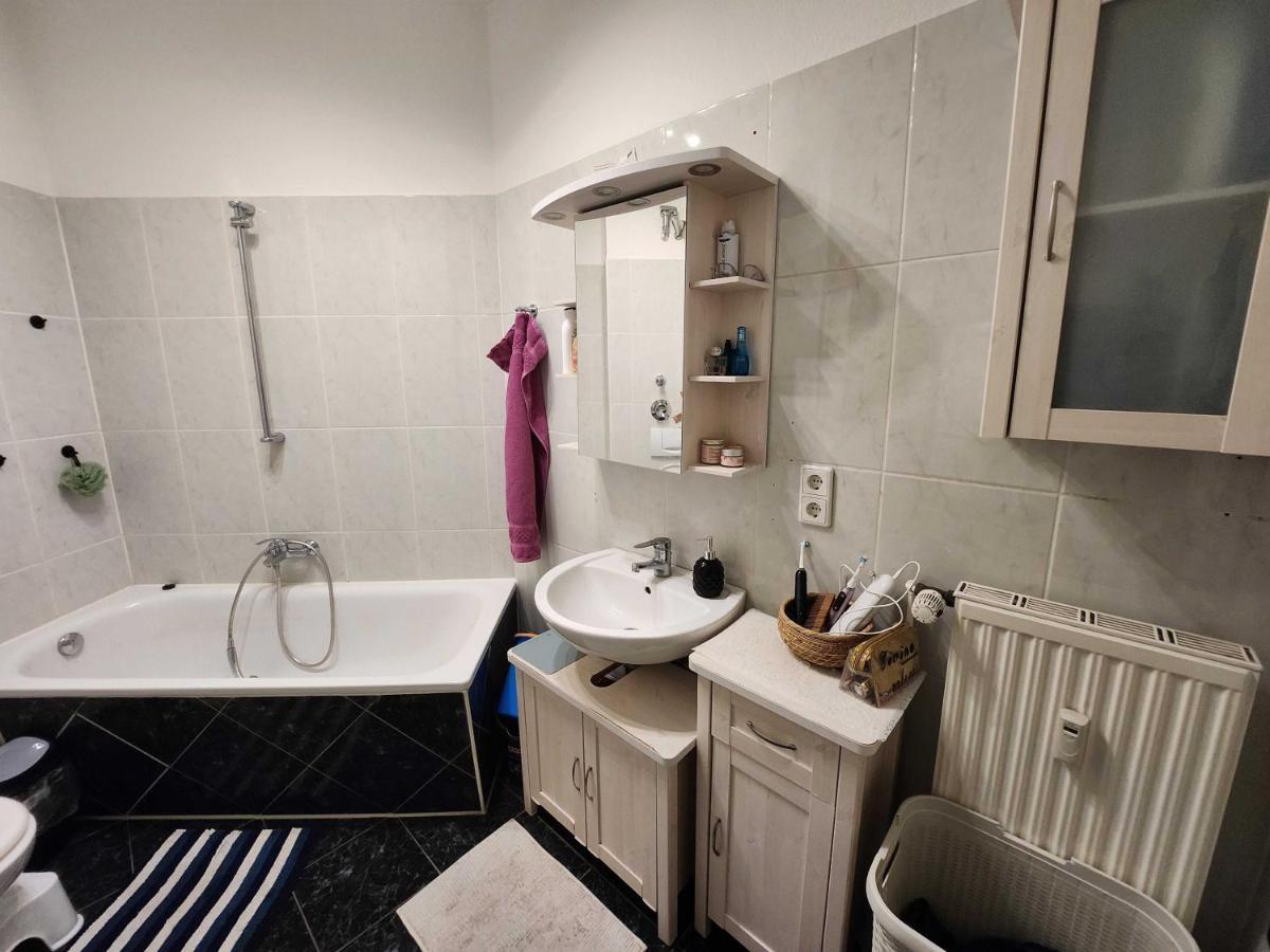 One Private Room Available In A Two Room Apartment In Tegel, Berlin Zewnętrze zdjęcie